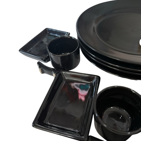 Sake and Sushi Set with Plates, Carafe, cups chopstick holders sushi plates - Picture 3 of 9